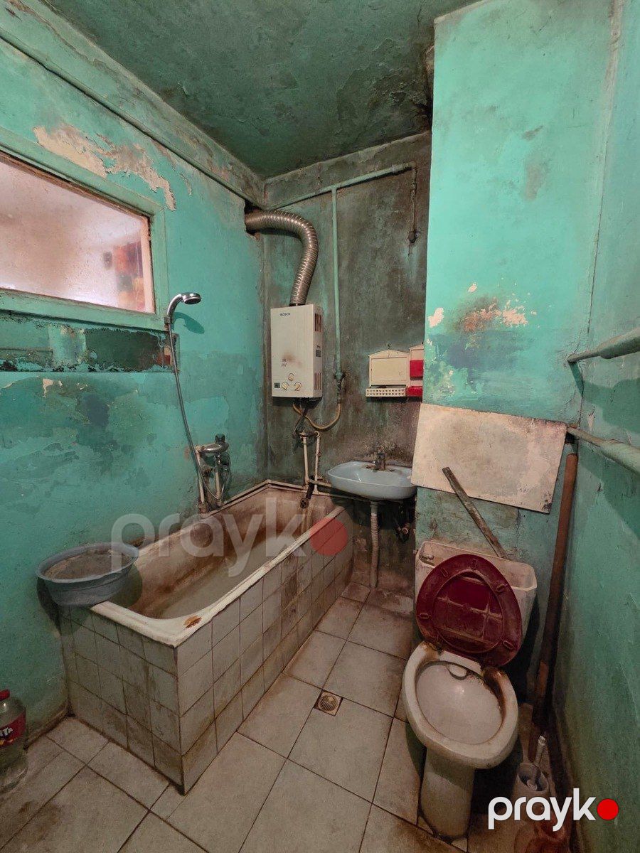 Satılır 2 otaqlı köhnə tikili 45 m² — Mənzil, Bakı (12)