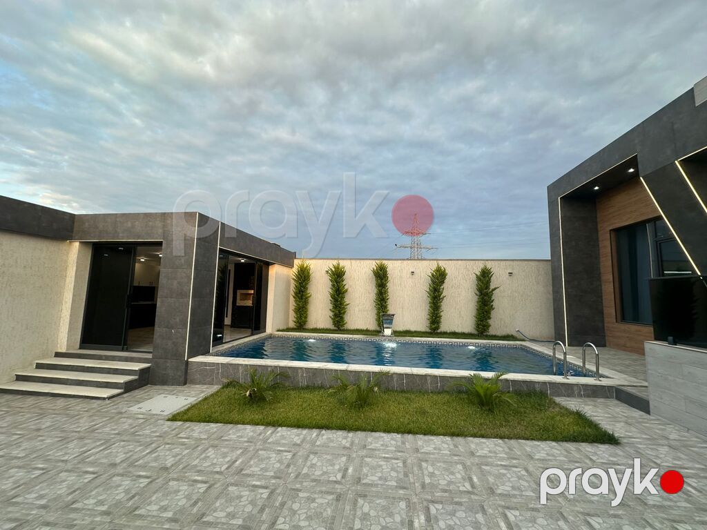 Satılır 4 otaqlı həyət evi/bağ evi 200 m² — Ev, villa, Bakı (3)
