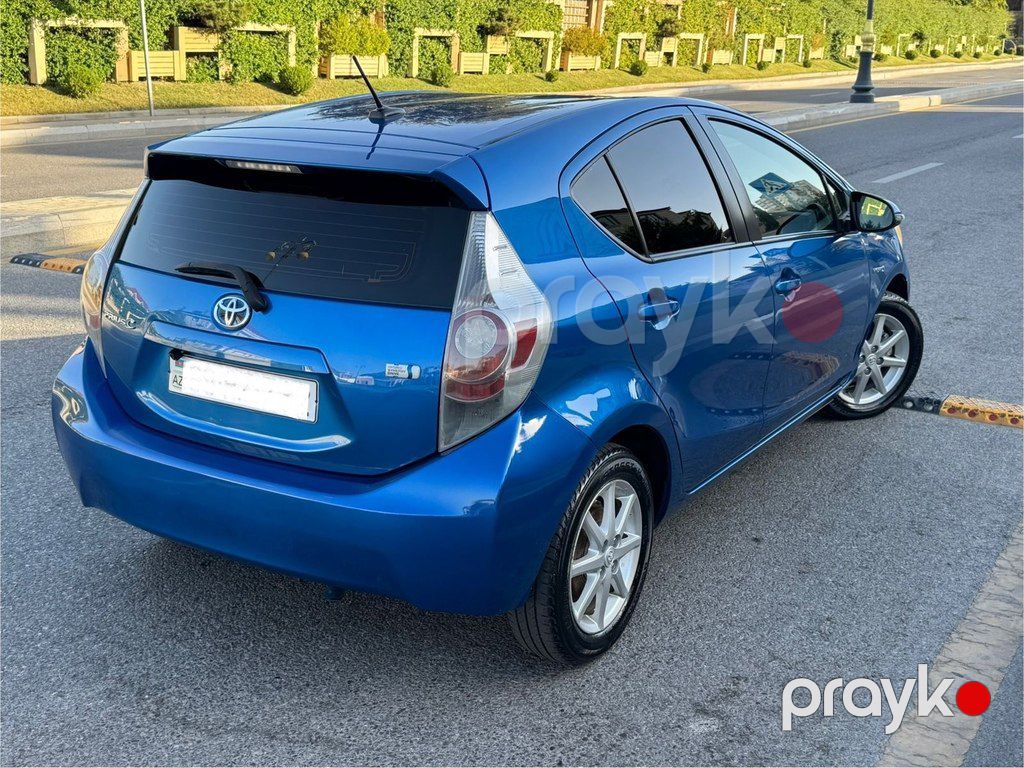 Toyota Prius C, 1.5 L, 6.5 kWh, 2015 il, 88 000 km — Avtomobillər, Bakı (11)