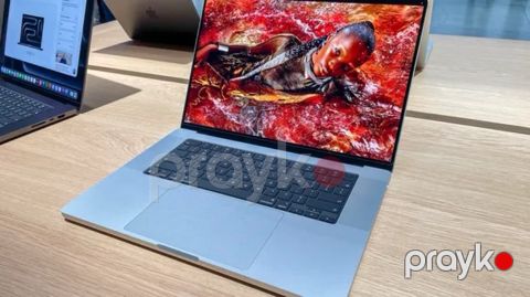Apple Macbook Pro 16.2-inch M5 Max 36/2TB — Bakı