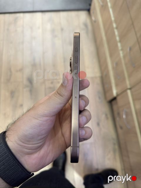 IPhone 16 Pro Max, 256 GB, Qızılı, Simsiz şarj — Bakı