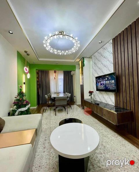 Satılır 2 otaqlı köhnə tikili 76 m² — Bakı
