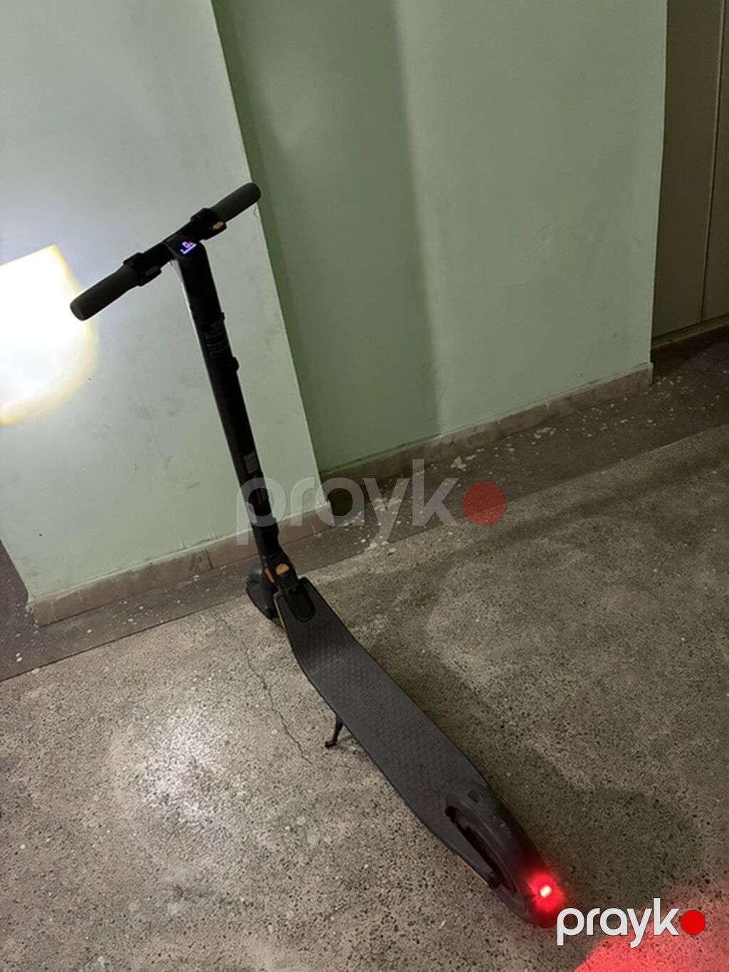 İşlənmiş Elektrik samokat 9", 251 - 350 Vt, 26 - 35 km/s, Ödənişli çatdırılma, Rayonlara çatdırılma — Skuterlər, Bakı (5)