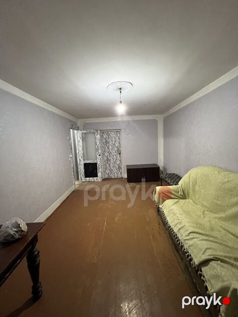İcarəyə verilir 2 otaqlı köhnə tikili 65 m² — Bakı