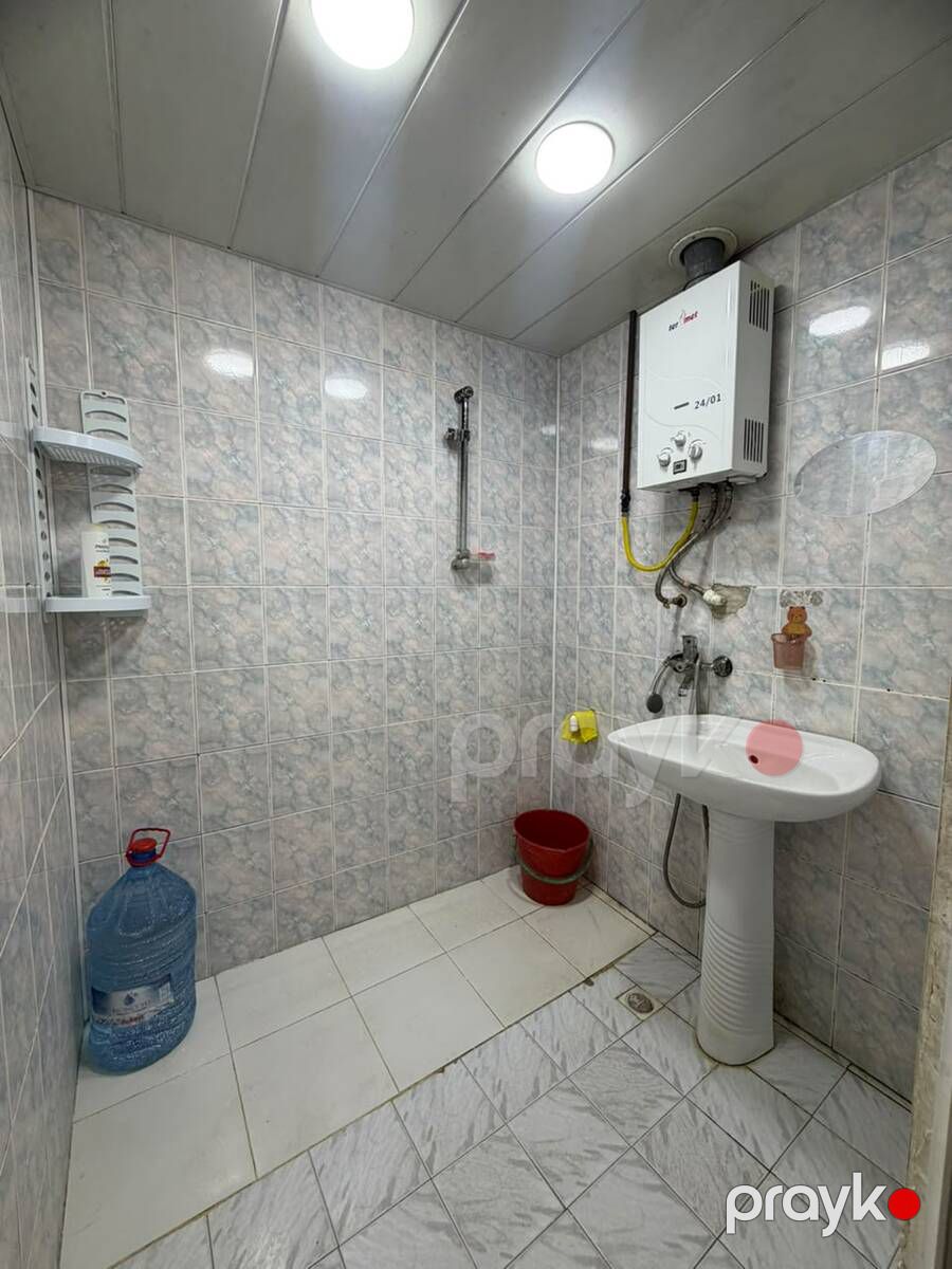 Satılır 2 otaqlı köhnə tikili 60 m² — Mənzil, Bakı (11)
