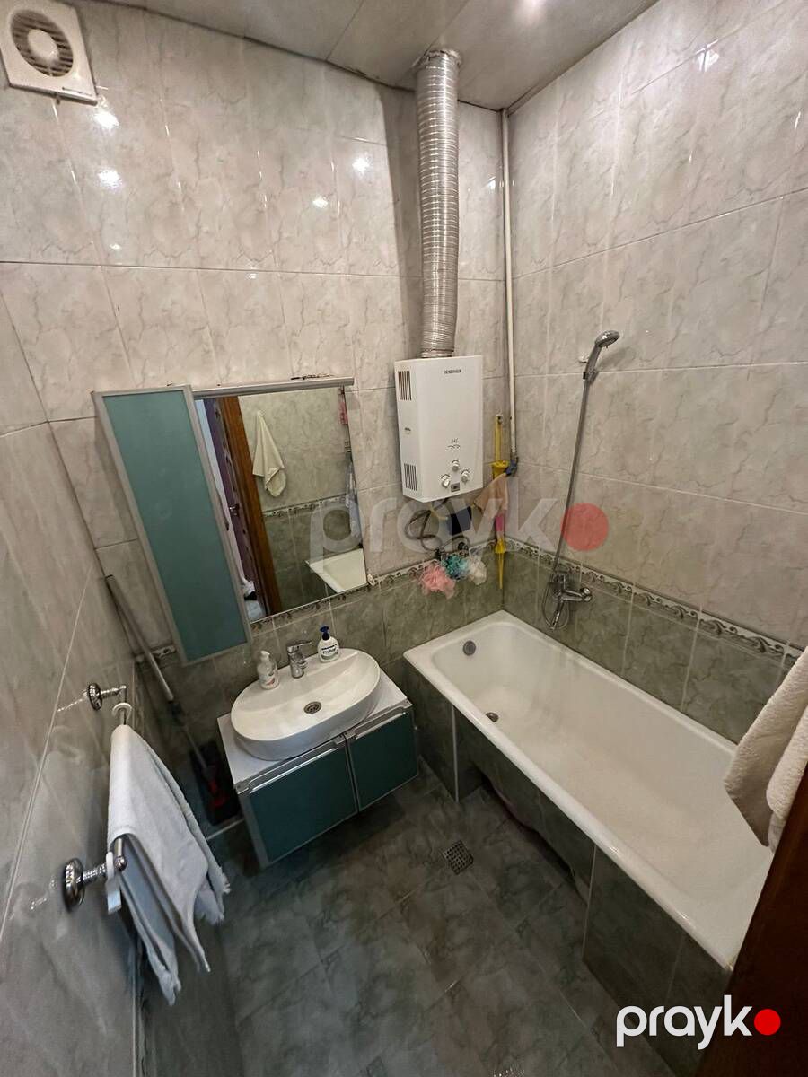 Satılır 3 otaqlı köhnə tikili 80 m² — Mənzil, Bakı (12)