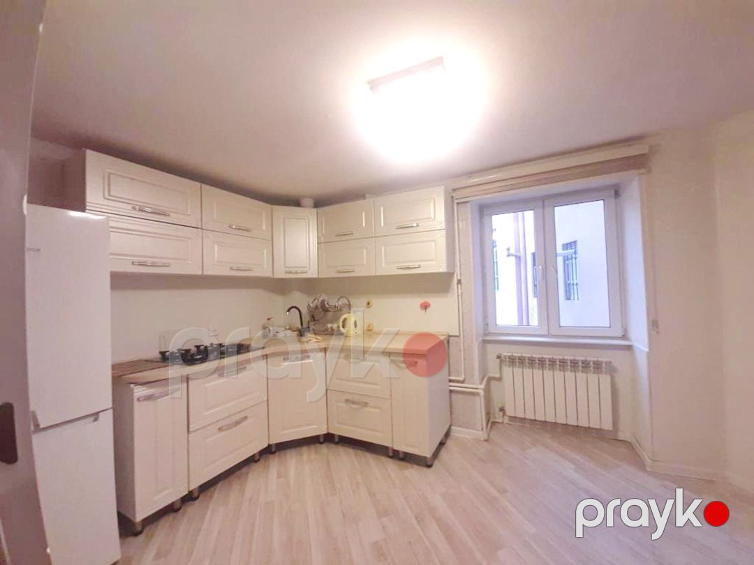 İcarəyə verilir 2 otaqlı köhnə tikili 108 m² — Mənzil, Bakı (4)