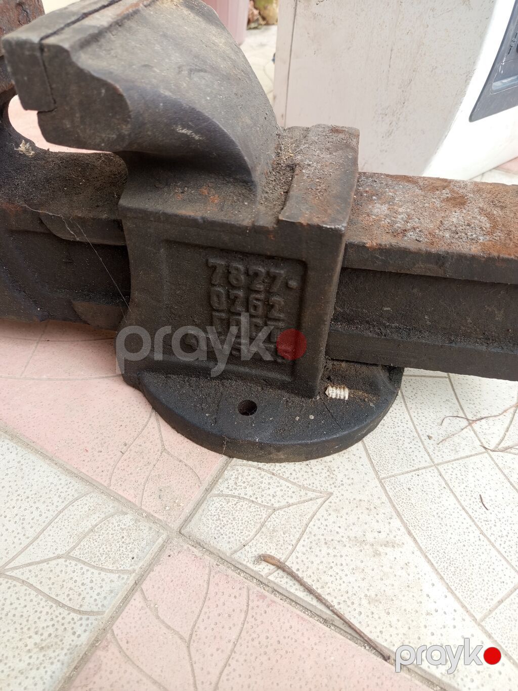 Dəzgah üçün metal sıxacaq (mengene) - Material: tökmə dəmir gövdə — Əsin və kemlər, Saray (2)