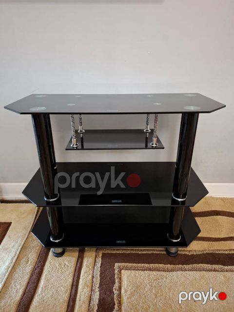 Qara şüşəli TV stendi - Material: yüksək möhkəmliyə malik qara — Lənkəran