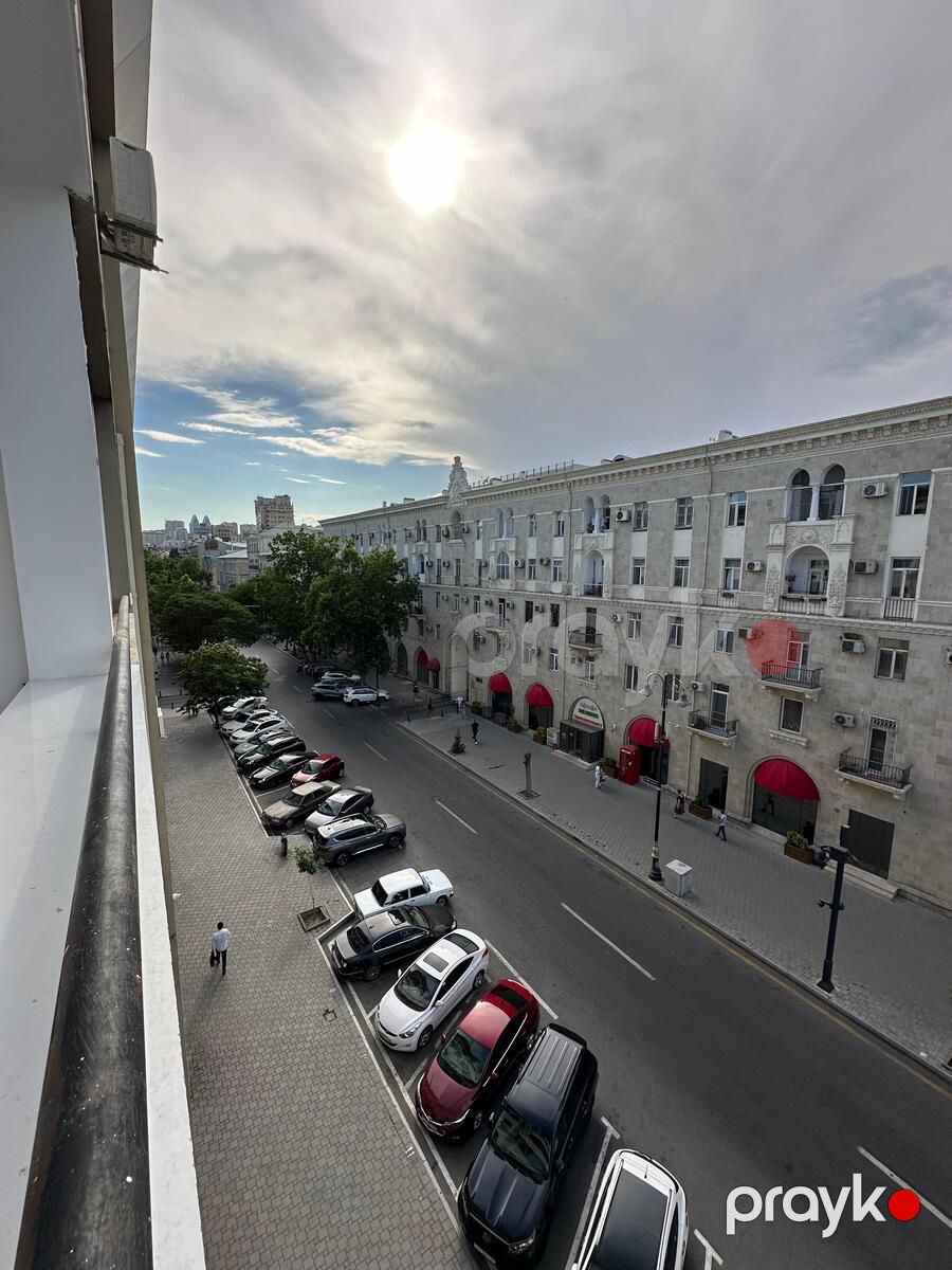 İcarəyə verilir 3 otaqlı köhnə tikili 110 m² — Mənzil, Bakı (12)
