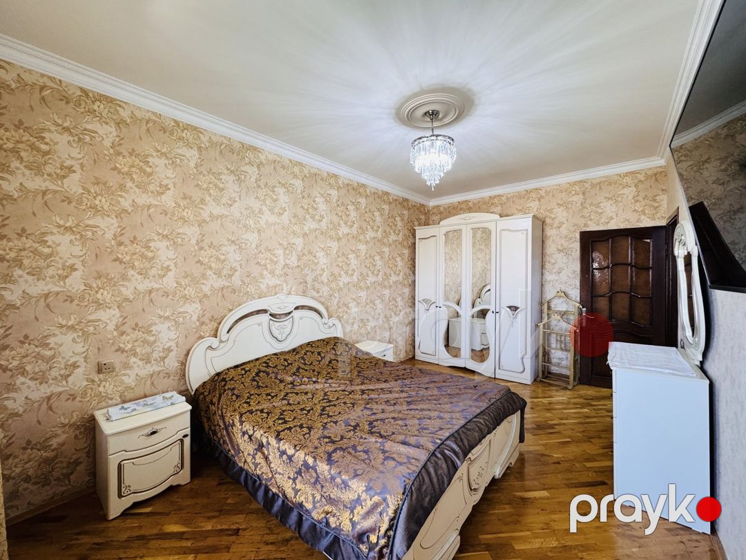 Satılır 4 otaqlı köhnə tikili 115 m² — Mənzil, Bakı (8)