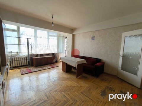 Satılır 2 otaqlı köhnə tikili 45 m²