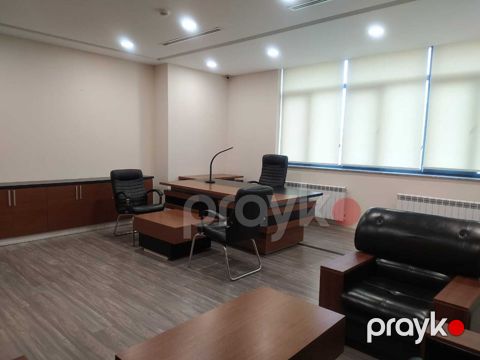 İcarəyə verilir 10 otaqlı ofis 340 m² — Bakı