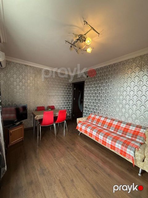 Satılır 2 otaqlı köhnə tikili 50 m² — Bakı