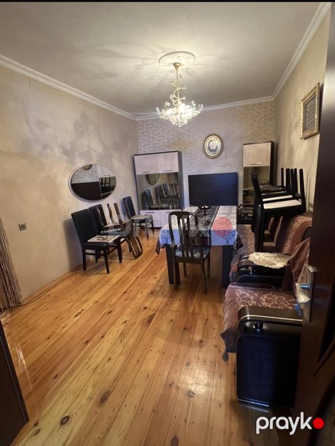 İcarəyə verilir 2 otaqlı köhnə tikili 50 m² — Bakı