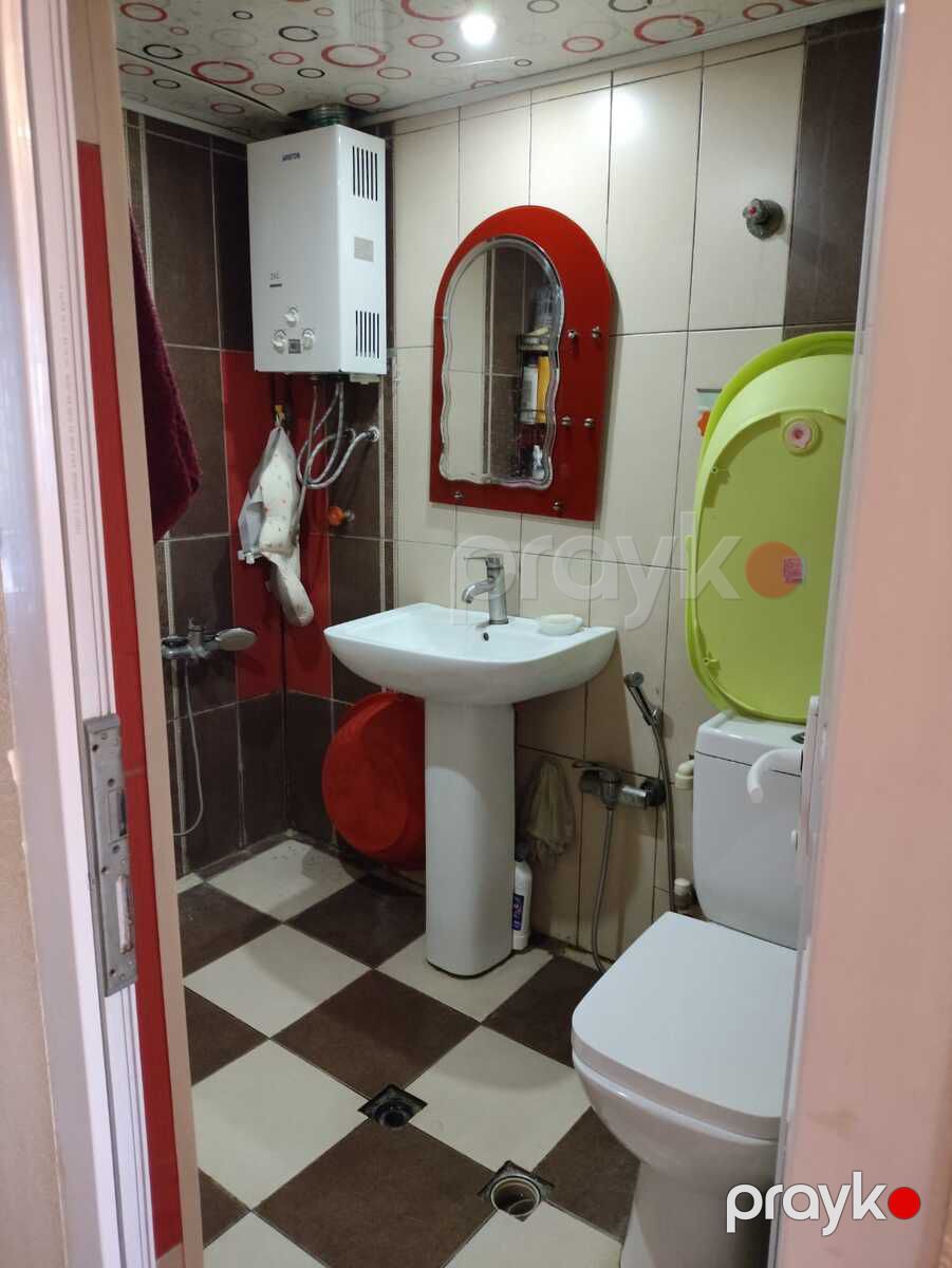 Satılır 2 otaqlı köhnə tikili 55 m² — Mənzil, Bakı (5)