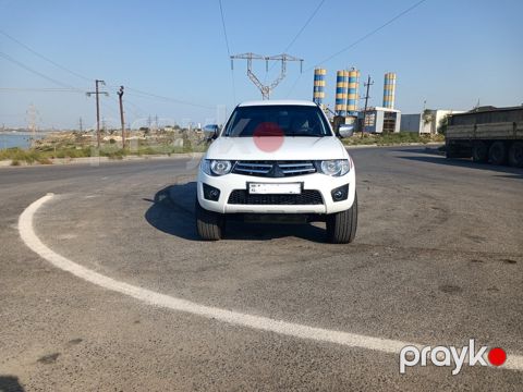 Mitsubishi L200, 2.5 L, 2012 il, 218 423 km — Bakı