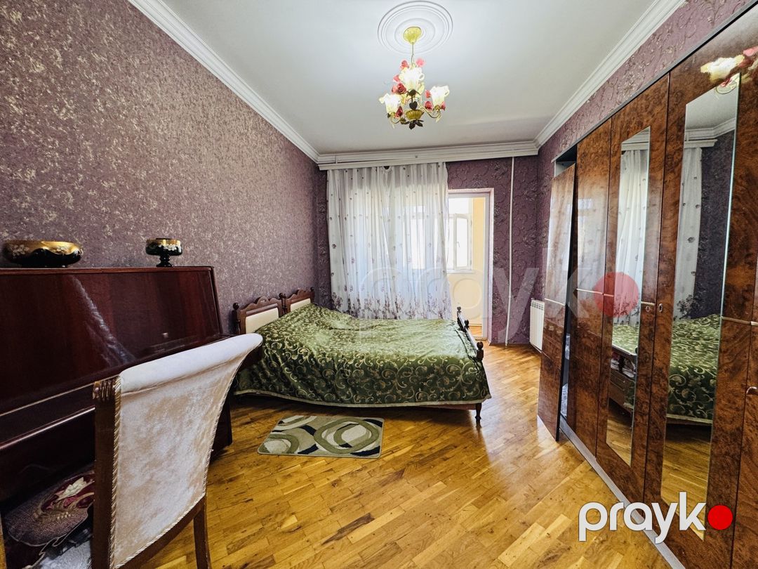 Satılır 4 otaqlı köhnə tikili 115 m² — Mənzil, Bakı (12)