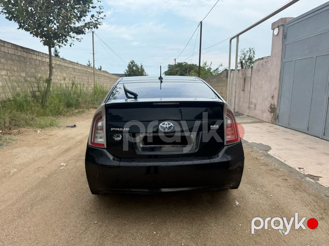 Toyota Prius 30 icarəsi — Avtomobil icarəsi, Bakı (2)