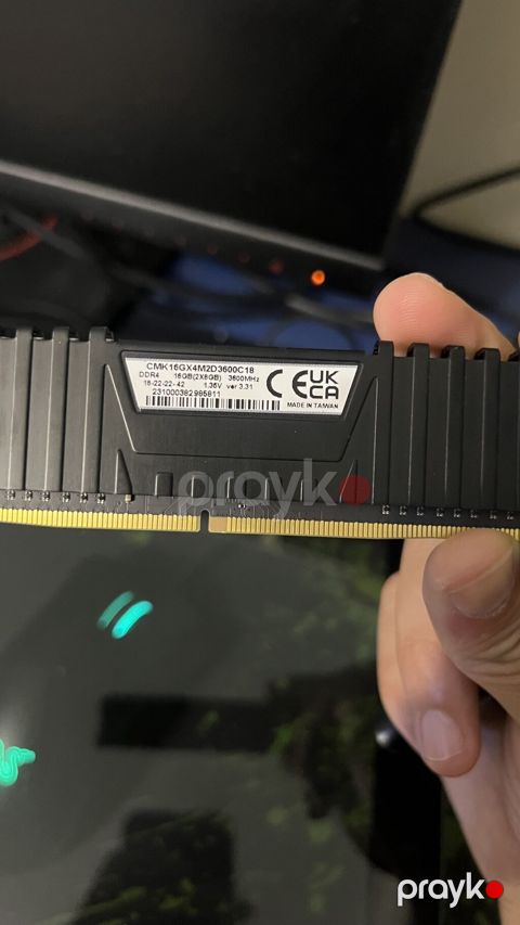Operativ yaddaş (RAM) Corsair, 16 GB, 3600 Mhz, DDR4, PC üçün, İşlənmiş — Bakı