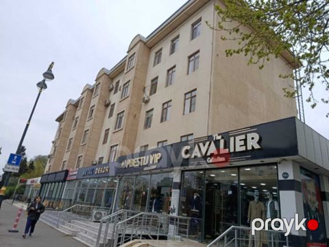 Satılır 3 otaqlı köhnə tikili 80 m² — Bakı