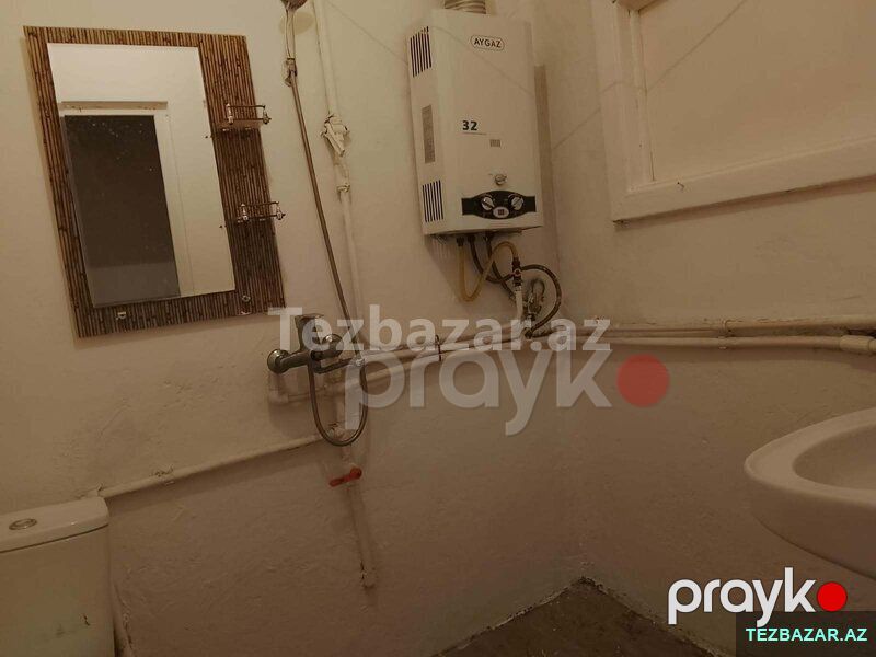 Insaaatcilara yaxin ev satilir — Mənzil, Bakı (6)