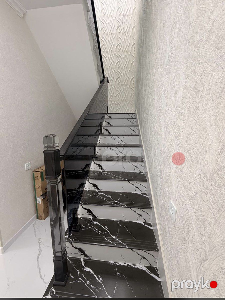 Satılır 4 otaqlı həyət evi/bağ evi 200 m² — Ev, villa, Bakı (8)