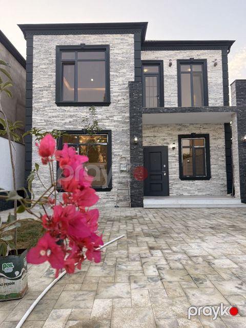 Satılır 5 otaqlı həyət evi/bağ evi 192 m² — Bakı