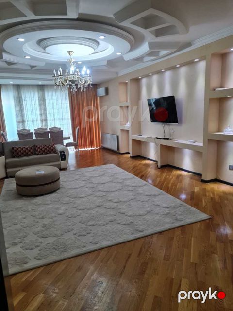 İcarəyə verilir 4 otaqlı yeni tikili 180 m² — Bakı
