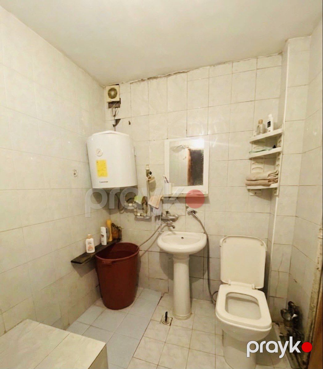 Satılır 3 otaqlı köhnə tikili 70 m² — Mənzil, Bakı (12)