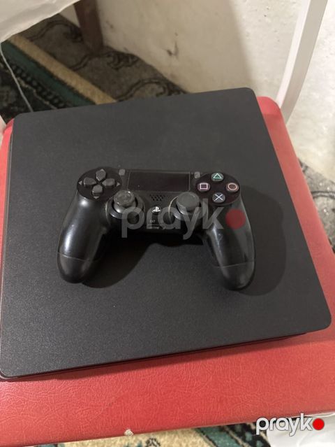 PlayStation 4 Slim oyun konsolu paketi - Model: PS4 Slim, qara rəng — Quba