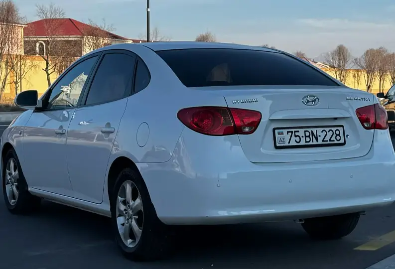 Hyundai Elantra 2007 — gündəlik icarə — Minik avtomobili icarəsi, Naxçıvan (2)