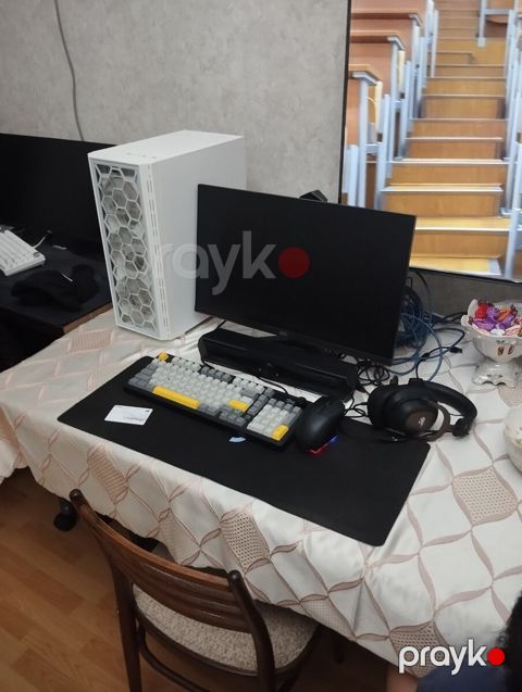 Oyun masaüstü kompüteri — Bakı