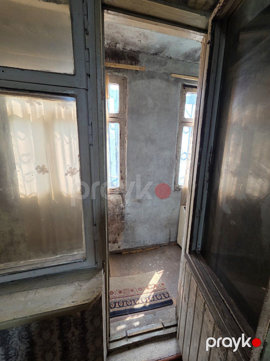 Satılır 1 otaqlı köhnə tikili 50 m² — Mənzil, Bakı (5)