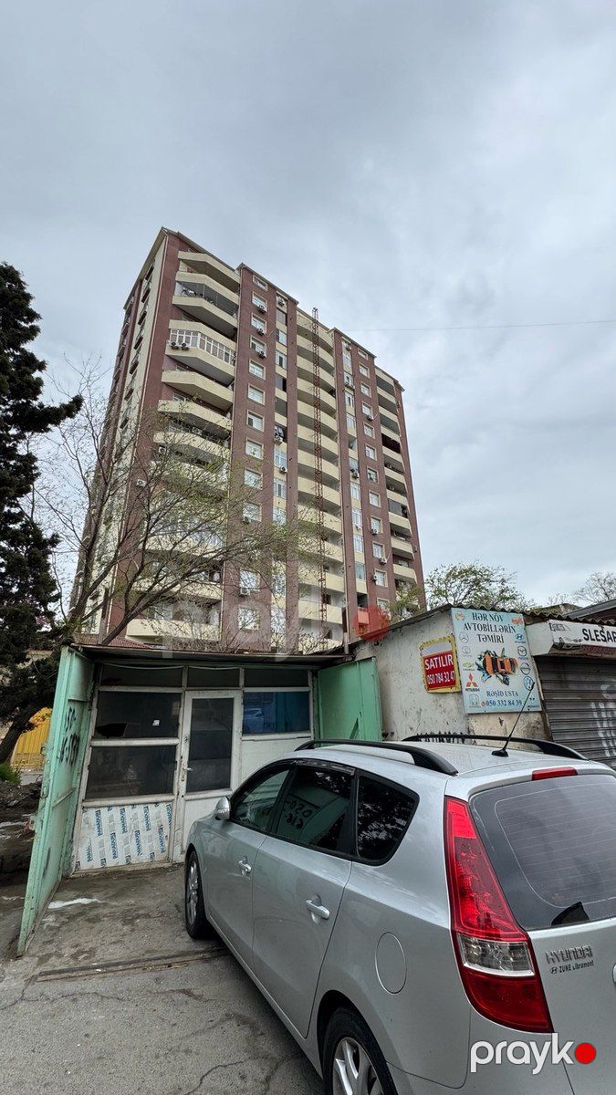 Qaraj, Alı Mustafayev küç — Garaj, Bakı (7)