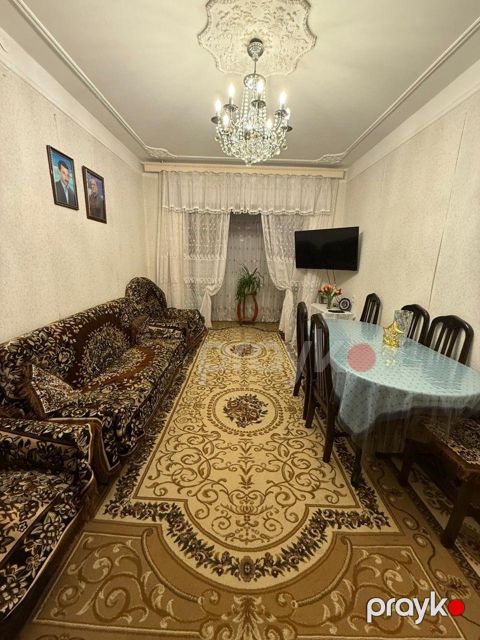 Satılır 2 otaqlı köhnə tikili 65 m² — Bakı
