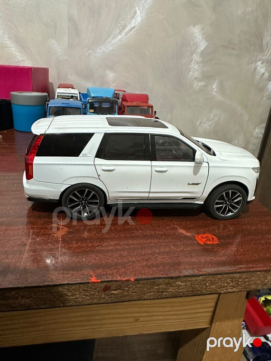Cadillac Escalade 1 24 mofeli — Kolleksiyalar, Bakı (3)