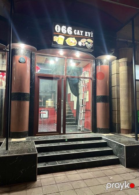 Satılır obyekt 90 m² — Bakı