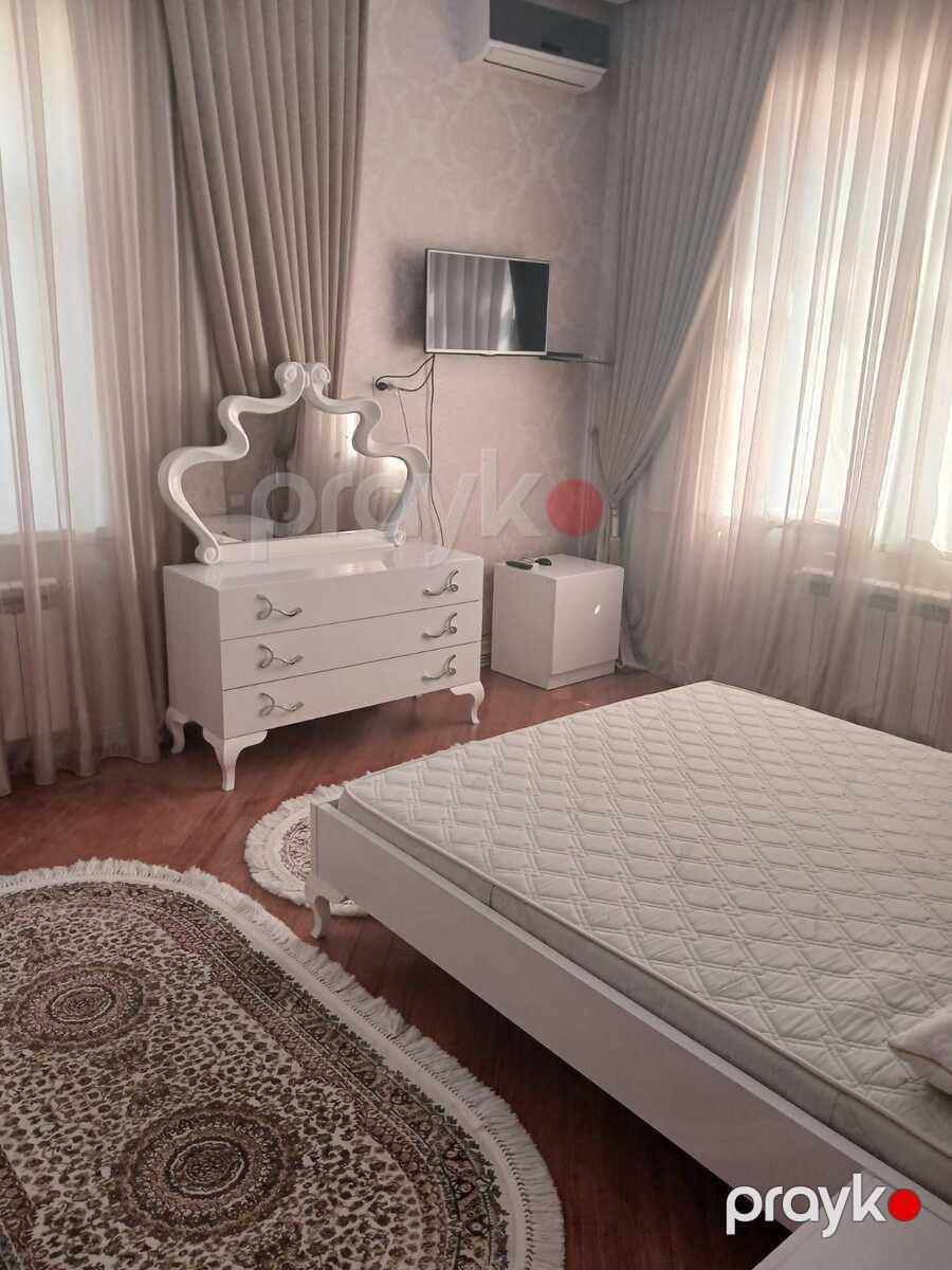 Satılır 4 otaqlı həyət evi/bağ evi 240 m² — Ev, villa, Bakı (7)