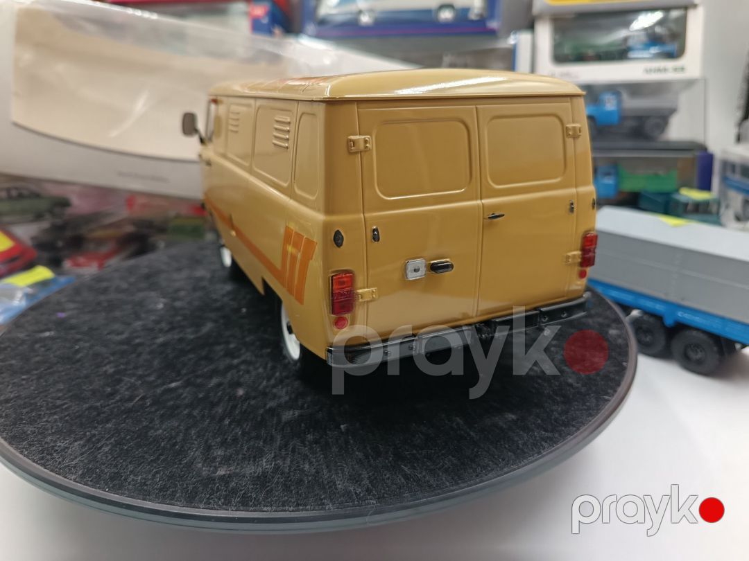 "UAZ Buxanka 1/18 SSM" modeli — Kolleksiyalar, Bakı (3)