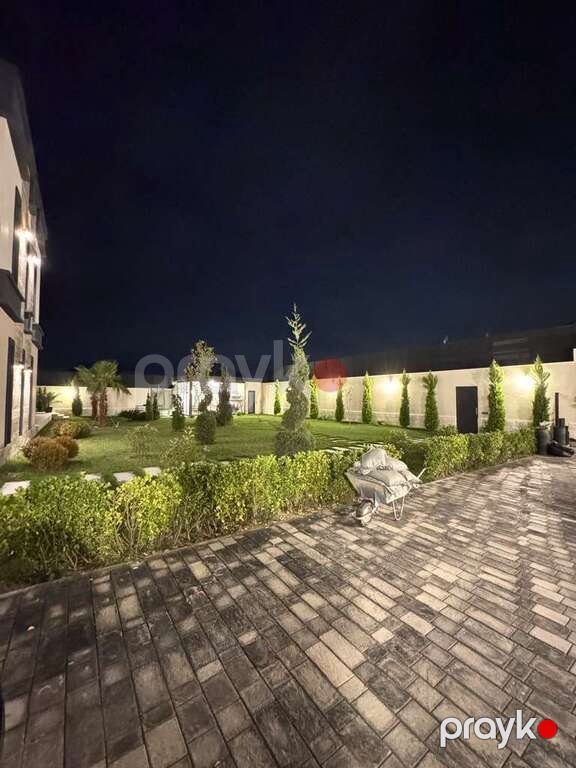 Satılır 5 otaqlı həyət evi/bağ evi 330 m² — Ev, villa, Bakı (7)