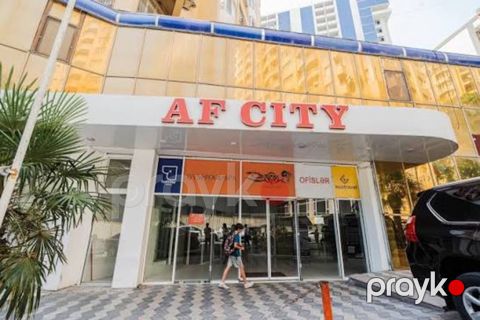 İcarəyə verilir 1 otaqlı ofis 32 m²