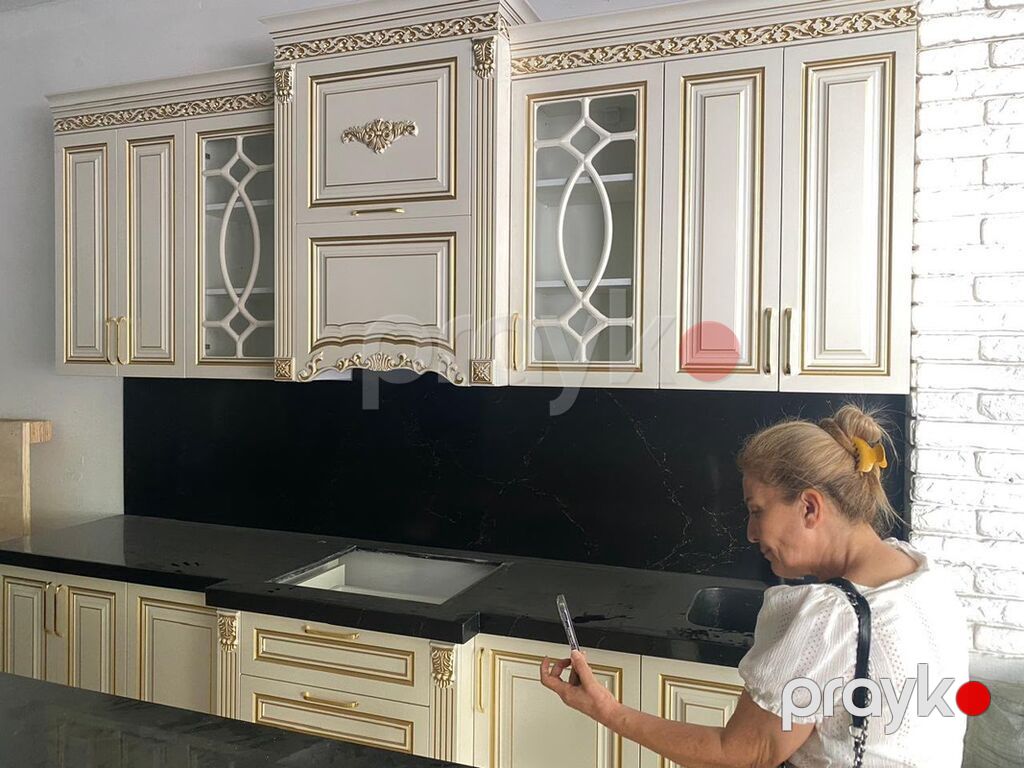 Klassik üslubda mətbəx mebeli dəsti Metri uzunu 2 metr 93 sm — Mətbəx mobilyası, Bakı (4)