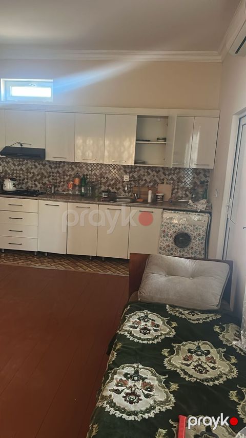 Həyətli Kirayə mənzil – 2 otaqlı, mebellı və texnikalı Təsvir: - Açıq — Digah