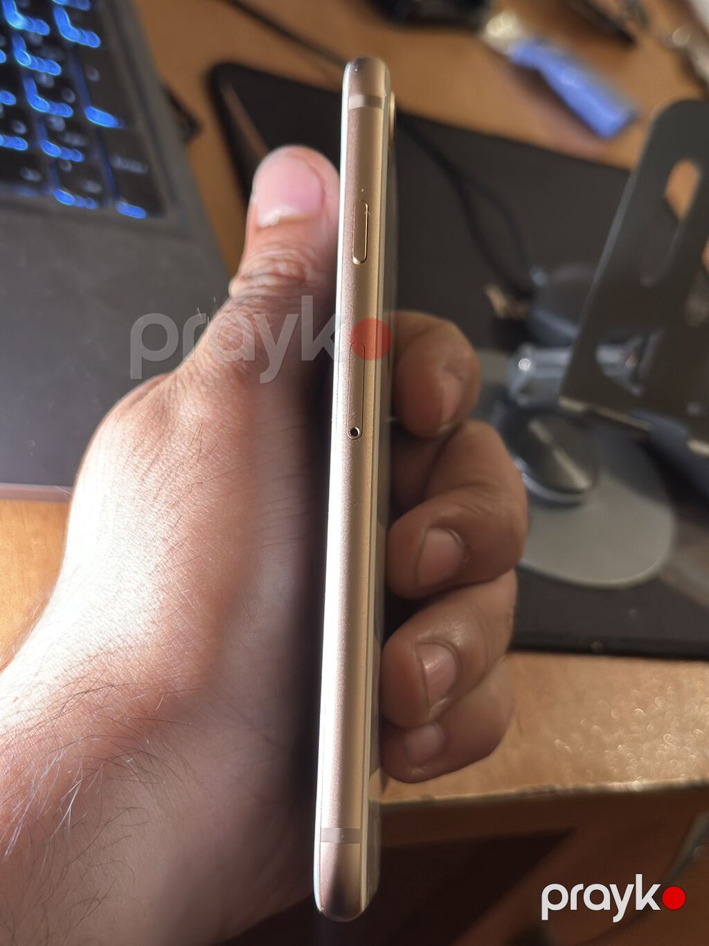 IPhone 8, 64 GB, Rose Gold, Qırıq, Barmaq izi, Simsiz şarj — Apple iPhone, Bakı (3)