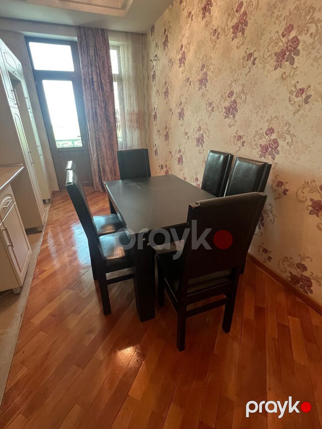 Yemək Masası + 6 Stul Satılır Cəmi 10 gün istifadə olunub — Masalar və stullar, Bakı (2)