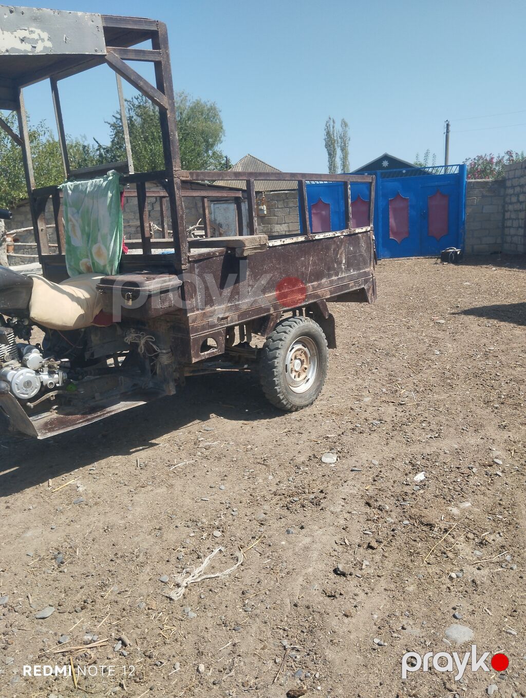 Yükdaşıma üçtəkərli motosiklet (tricycle) - Ön hissə motosiklet, arxa — Motosikletlər, Kürdəmir (3)