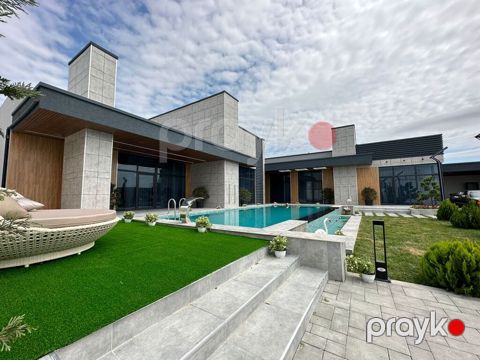 Satılır 5 otaqlı həyət evi/bağ evi 400 m² — Bakı