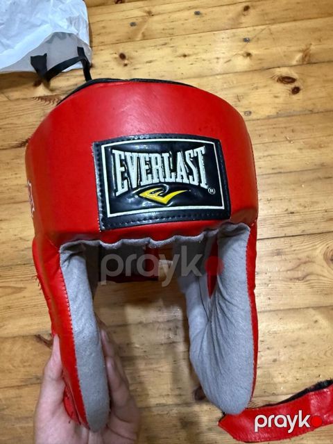 Everlast boks qoruyucu dəbilqəsi (headgear) - Rəng: qırmızı, iç hissə — Bakı