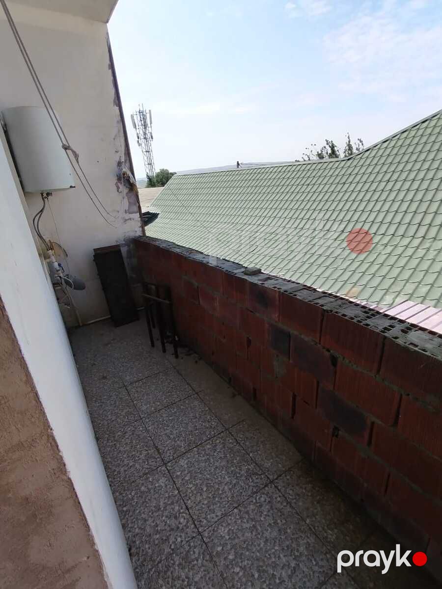 İcarəyə verilir 1 otaqlı köhnə tikili 46 m² — Mənzil, Bakı (2)